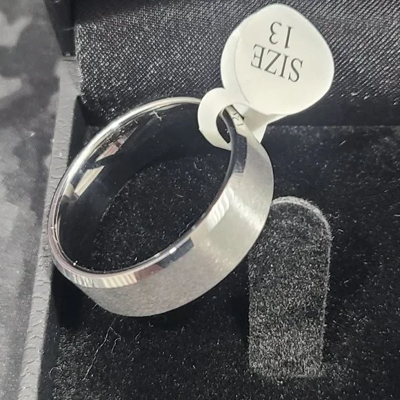 TUNGSTEN RING - Picture 3 of 4